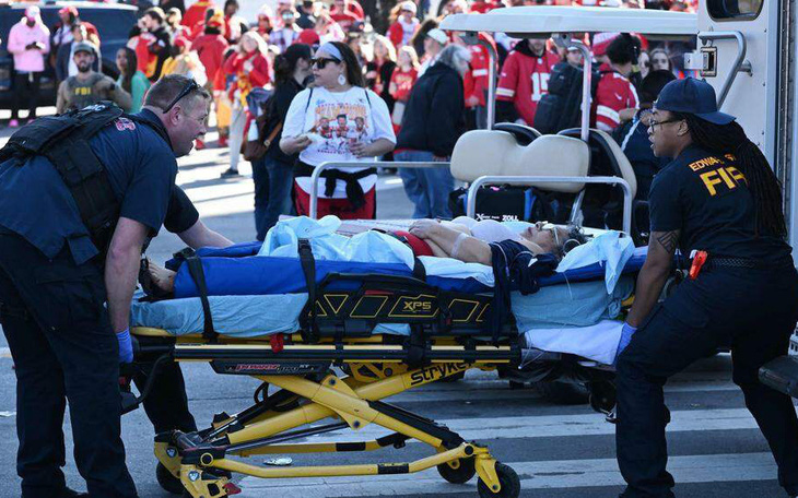 1 người chết, 22 người bị thương do nổ súng ăn mừng Super Bowl