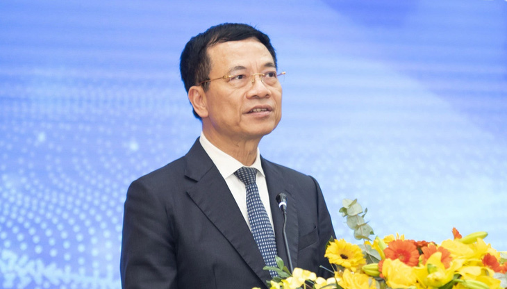 Bộ trưởng Nguyễn Mạnh Hùng nhấn mạnh phát triển và phổ cập các dịch vụ từ AI cho người dân Việt Nam là sứ mệnh của các doanh nghiệp công nghệ, trong đó có Tập đoàn FPT - Ảnh: T.HÀ