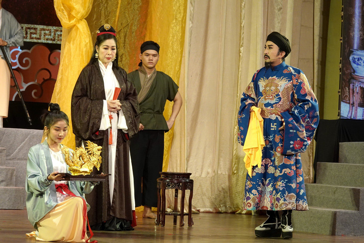 NSND Hồng Vân gây ấn tượng với vai bà Chiêu Nghi - Nguyễn Thị Huyền dù lớp diễn không nhiều - Ảnh: Lê Thúy Bình