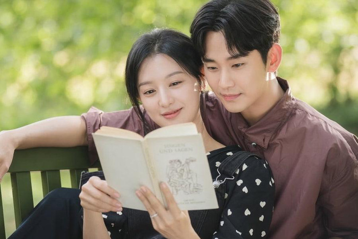 Kim So Hyun và Kim Ji Won đẹp đôi trong phim mới - Ảnh: tvN