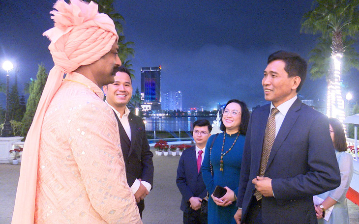 Chủ tịch Hạ Long chúc mừng lễ cưới của tỉ phú Ấn Độ dịp đầu xuân
