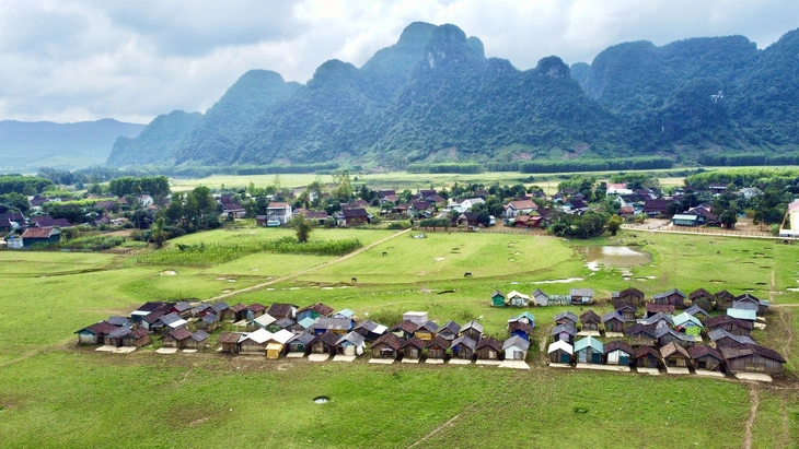 Cuộc sống thuần nông ở Tân Hóa tạo ra những bức tranh thiên nhiên thu hút du khách - Ảnh: SƠN LÂM