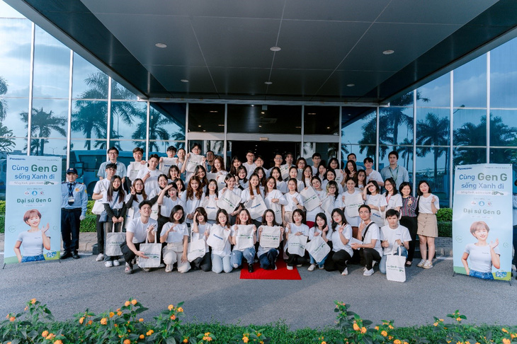 Top 50 thí sinh miền Bắc thăm quan nhà máy Panasonic Appliances Vietnam tại Hưng Yên