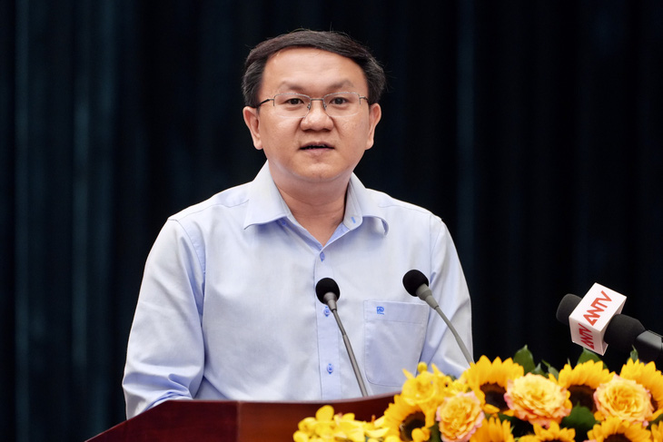 Giám đốc Sở Thông tin và Truyền thông TP.HCM Lâm Đình Thắng phát biểu - Ảnh: HỮU HẠNH 