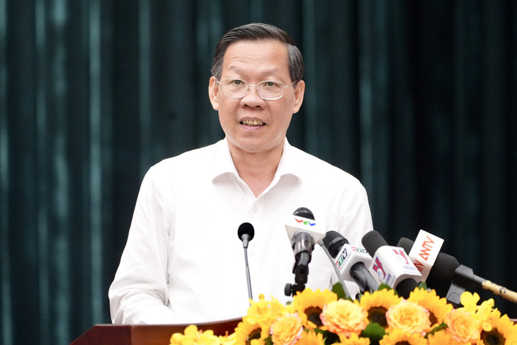 Chủ tịch UBND TP.HCM Phan Văn Mãi triển khai nhiệm vụ sau Tết - Ảnh: HỮU HẠNH 