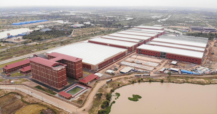 Dự án may mặc lớn nhất, có diện tích 400.000  m²  tại thủ đô Phnom Penh, Campuchia do Công ty BMB Steel (TP.HCM) xây dựng - Ảnh: Q.T.