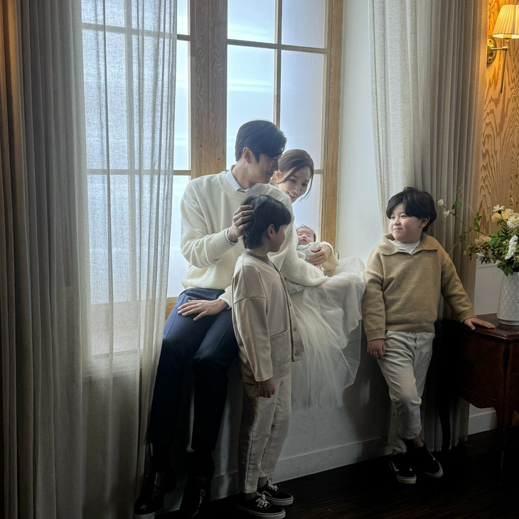 Ji Hyuk - Ji Won (Na In Woo - Park Min Young) cùng cái kết viên mãn có ba con