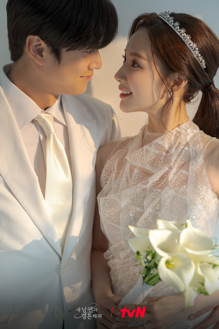 'Marry my husband' gây sốt khi tung bộ ảnh cưới đẹp xuất sắc của Park Min Young và Na In Woo- Ảnh 6.