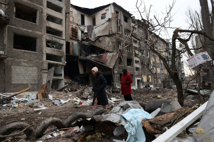 Một tòa nhà bị trúng tên lửa của Nga tại khu vực Donetsk, miền đông Ukraine - Ảnh: AFP