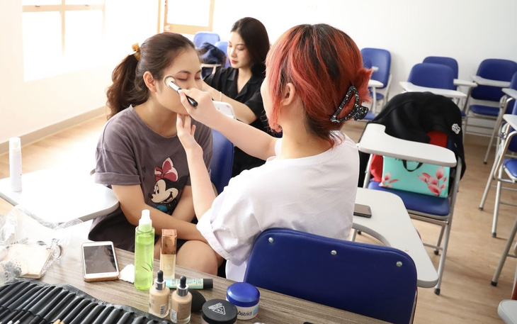 Thanh tra kết luận ngành chăm sóc sắc đẹp bậc cao đẳng tại Trường cao đẳng Việt Mỹ Hà Nội thiếu thiết bị đào tạo. Tuy nhiên ngành này không bị đình chỉ tuyển sinh - Ảnh: APC