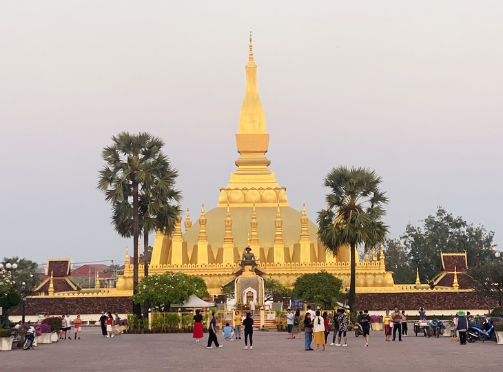 Chùa That Luang - ngôi chùa vàng nổi tiếng của Lào.