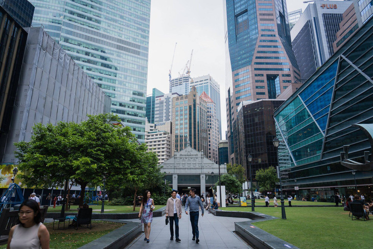 Khu trung tâm thương mại ở Singapore, nơi chứng kiến sự bùng nổ của các tập đoàn gia đình lớn trong những năm gần đây - Ảnh: BLOOMBERG