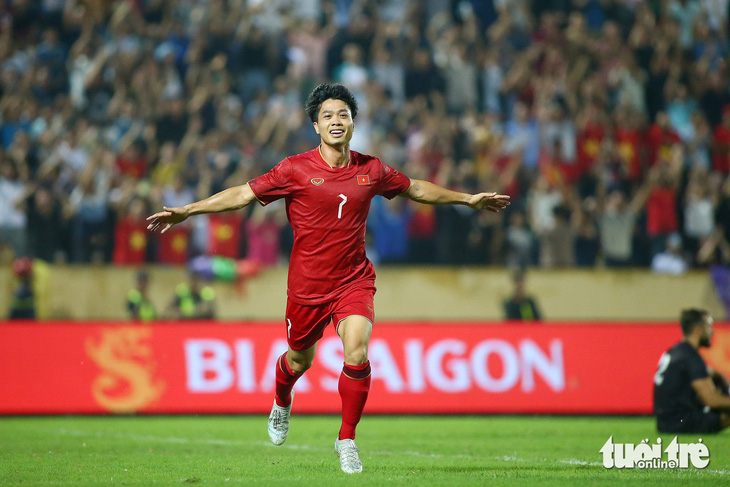 Lần cuối Công Phượng xuất hiện trong màu áo đội tuyển Việt Nam là ở trận giao hữu thắng 2-0 trước Palestine trên sân Thiên Trường ngày 11-9-2023 - Ảnh: HOÀNG TÙNG