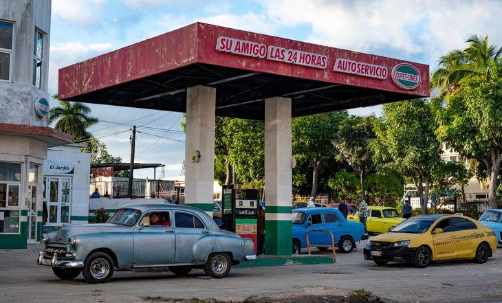 Trạm xăng ở Havana, Cuba ngày 31-1 - Ảnh: AFP