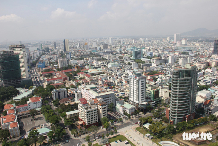 Tòa nhà cao tầng góc bên phải là công viên phần mềm số 1 Đà Nẵng, hiện nơi đây đã khai thác hết công suất - Ảnh: TRƯỜNG TRUNG