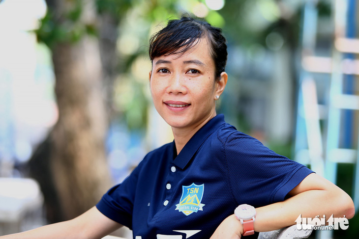 Bà Huỳnh Thị Thanh Khiết là nữ HLV, giảng viên futsal AFC đầu tiên của Việt Nam - Ảnh: HOÀNG TÙNG