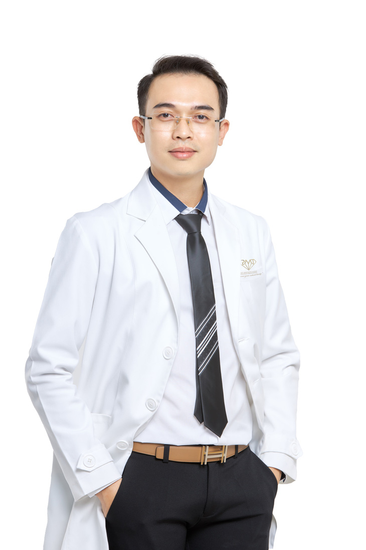 Bác sĩ CKII da liễu Phạm Minh Trường - Ảnh: NVCC