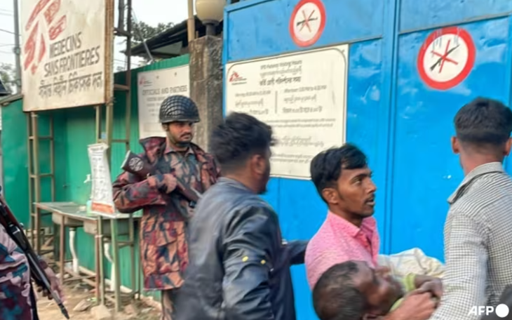 Lính biên phòng Myanmar lánh qua Bangladesh vì giao tranh ác liệt