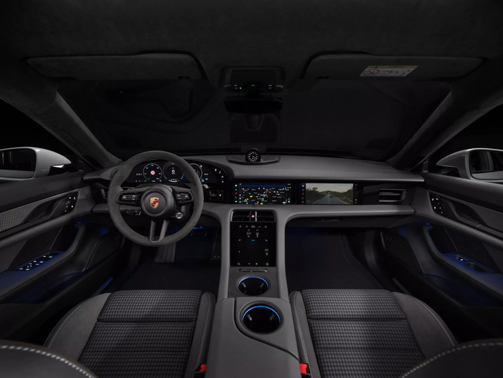Cabin xe giữ lại bộ khung thiết kế chính, nhưng được nâng cấp đáng kể phần mềm - Ảnh: Porsche