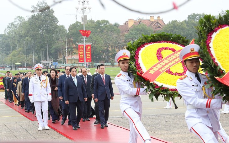 Lãnh đạo Đảng, Nhà nước vào lăng viếng Bác Hồ nhân dịp Tết Nguyên đán