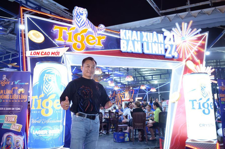 Theo đại diện Tiger Beer, anh Thái Hoàng Long, giám đốc tiêu thụ khu vực TP.HCM mở rộng, qua những “Chuyến xe miễn phí” và chuỗi các hoạt động sôi nổi, Tiger Beer cùng Grab đồng hành cùng người dân thành phố trong cuộc vui trọn vẹn mà vẫn đảm bảo được an toàn về nhà