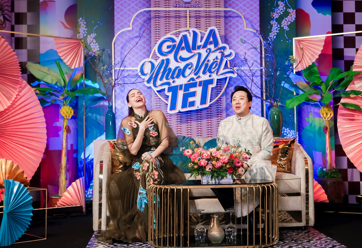 Nhờ những màn tung hứng ăn ý và hài hước, Hồ Ngọc Hà - Trấn Thành đã trở thành cặp MC bền bỉ của Gala nhạc Việt