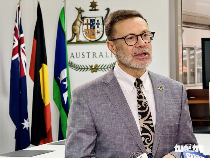 Đại sứ Úc tại Việt Nam Andrew Goledzinowski - Ảnh: DUY LINH