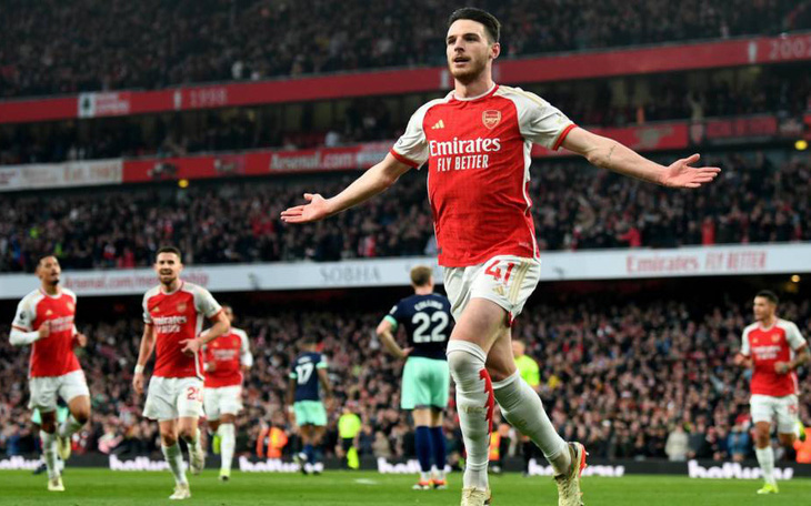 Tin tức thể thao sáng 10-3: Arsenal vươn lên dẫn đầu Premier League
