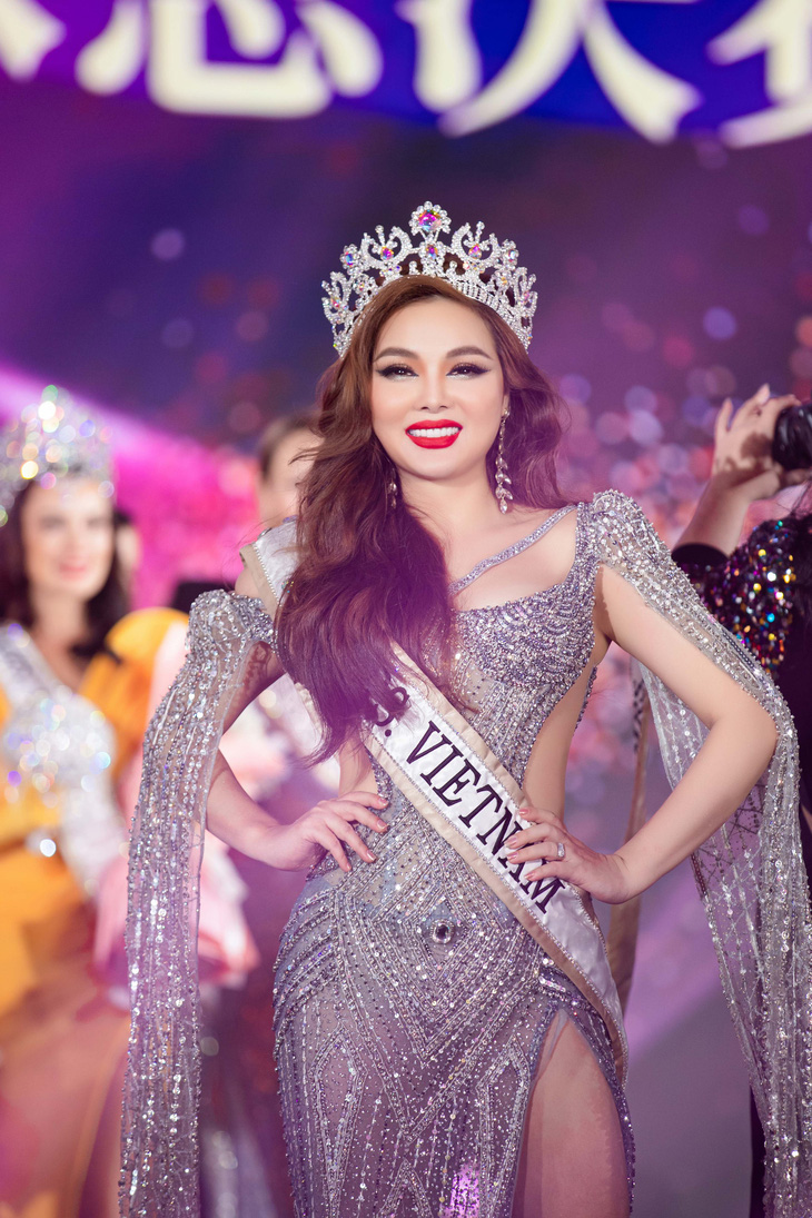 Mrs Globe 2024: Ngọc Trang đoạt giải Hoa hậu châu Á và Trang phục dân tộc đẹp nhất- Ảnh 8.