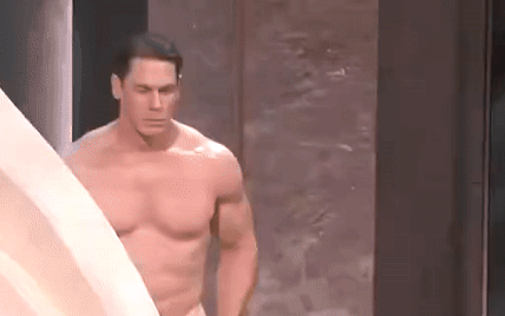 John Cena bị chỉ trích vì khỏa thân phản cảm trên sân khấu Oscar