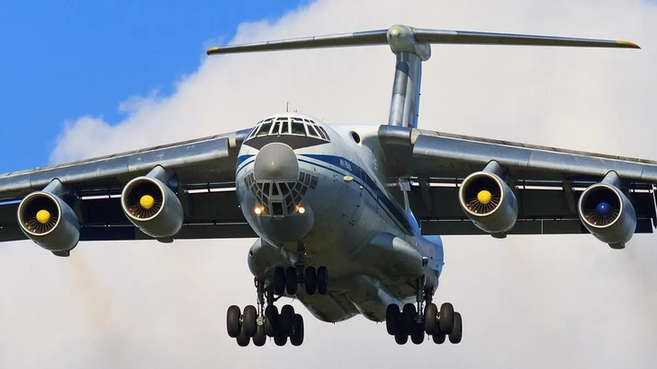 Mẫu máy bay vận tải quân sự Ilyushin Il-76 của Nga - Ảnh: FORBES