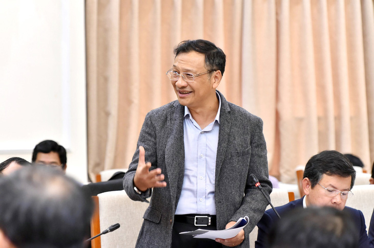 Ông Lê Hoài Nam - phó giám đốc Sở Giáo dục và Đào tạo TP.HCM - phát biểu tại hội thảo - Ảnh: TRẦN HIỆP