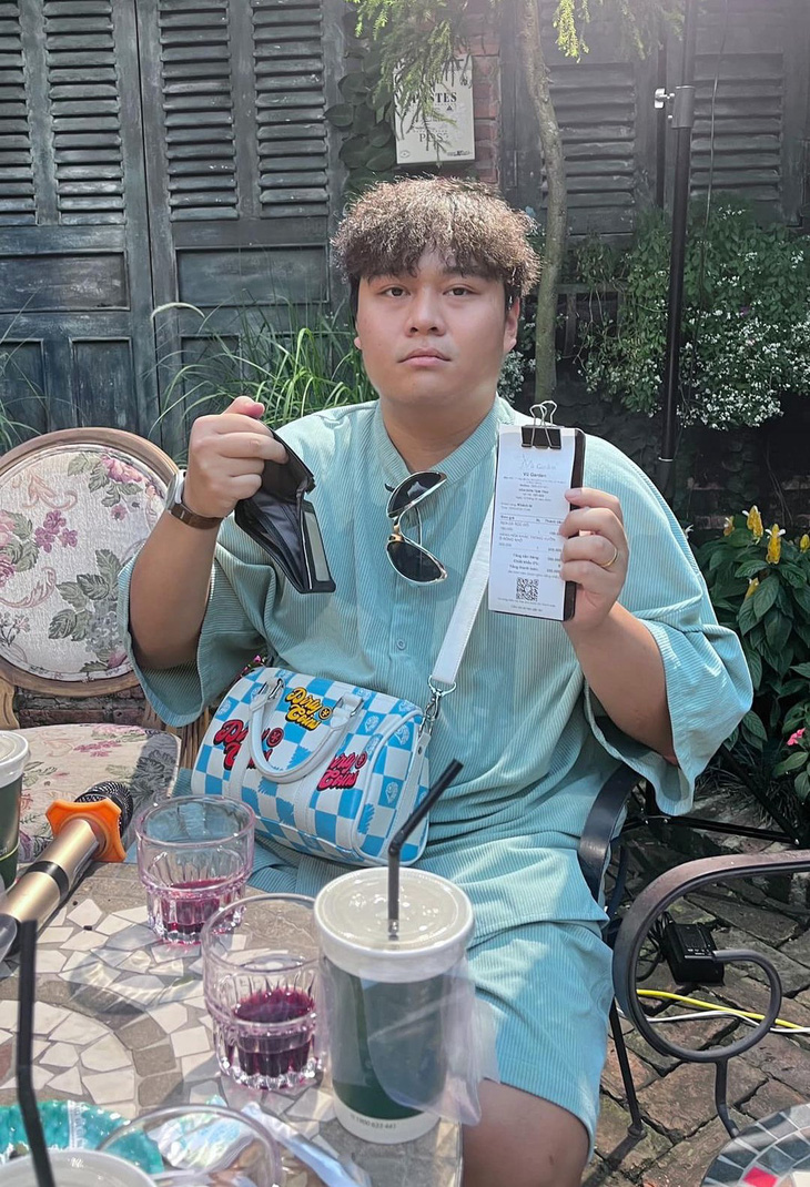 Rapper Yuno Bigboi lo lắng vì chiếc ví rỗng và tờ hóa đơn chưa thanh toán...