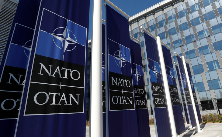 Lối vào trụ sở của NATO ở Brussels, Bỉ - Ảnh: REUTERS