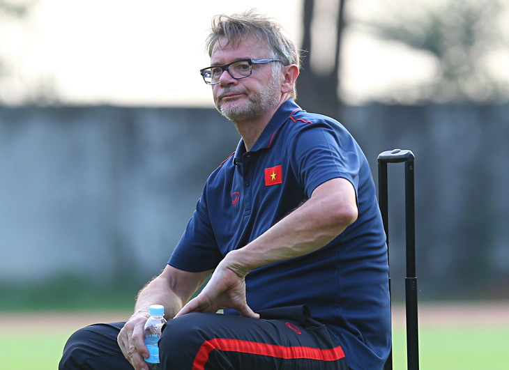 HLV Philippe Troussier: Văn Quyết hội tụ năng lực của cầu thủ tấn công toàn diện - Ảnh 2.