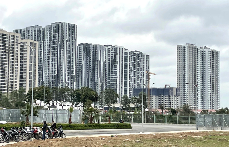 Hầu hết các dự án đầu tư tại Hà Nội, TP.HCM những năm gần đây là căn hộ trung, cao cấp, còn nhà ở vừa túi tiền đang 