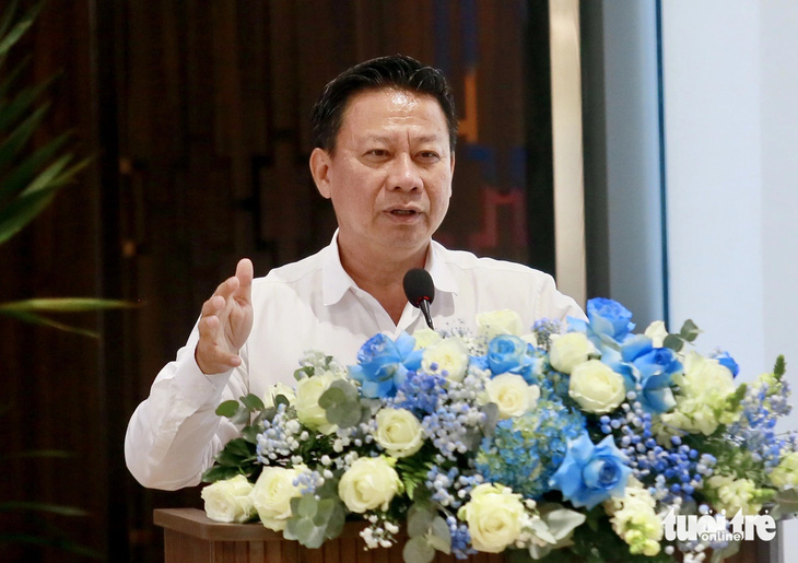 Chủ tịch UBND tỉnh Tây Ninh Nguyễn Thanh Ngọc phát biểu tại hội nghị - Ảnh: CHÂU TUẤN