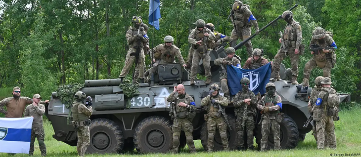 Thành viên của Quân đoàn Tình nguyện Nga và Quân đoàn Tự do Nga - Ảnh: AFP