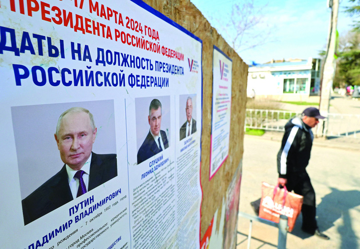 Câu hỏi chủ yếu của cuộc bầu cử tổng thống Nga là ai sẽ về nhì. Ảnh: Reuters