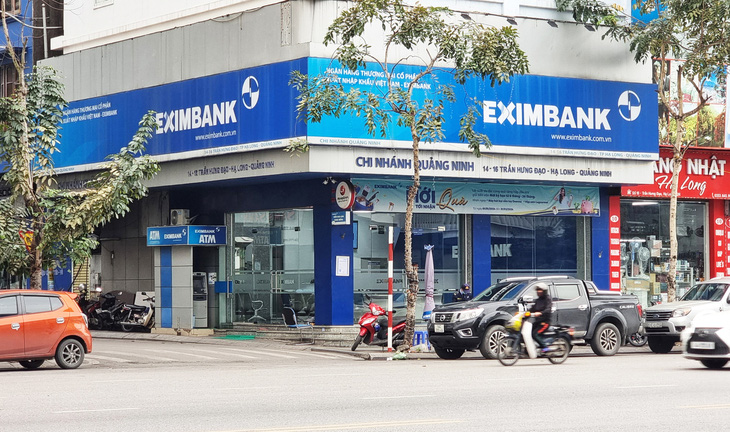 Thanh tra Ngân hàng Nhà nước chi nhánh Quảng Ninh đang yêu cầu Eximbank báo cáo sự việc liên quan thẻ tín dụng - Ảnh: TIẾN THẮNG