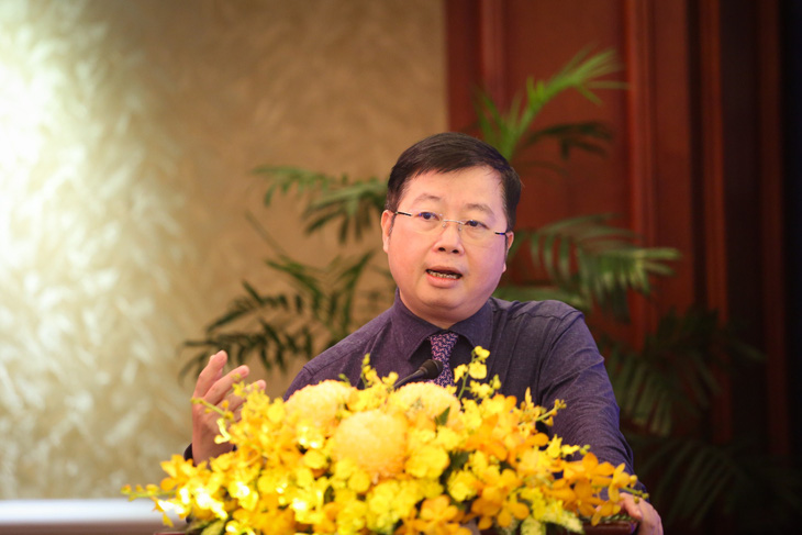 Thứ trưởng Bộ Thông tin và Truyền thông Nguyễn Thanh Lâm phát biểu tại phiên thảo luận - Ảnh: PHƯƠNG QUYÊN
