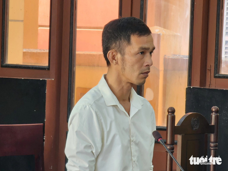 Bị cáo Lê Hữu Lộc tại phiên tòa xét xử sơ thẩm - Ảnh: HOÀI THƯƠNG