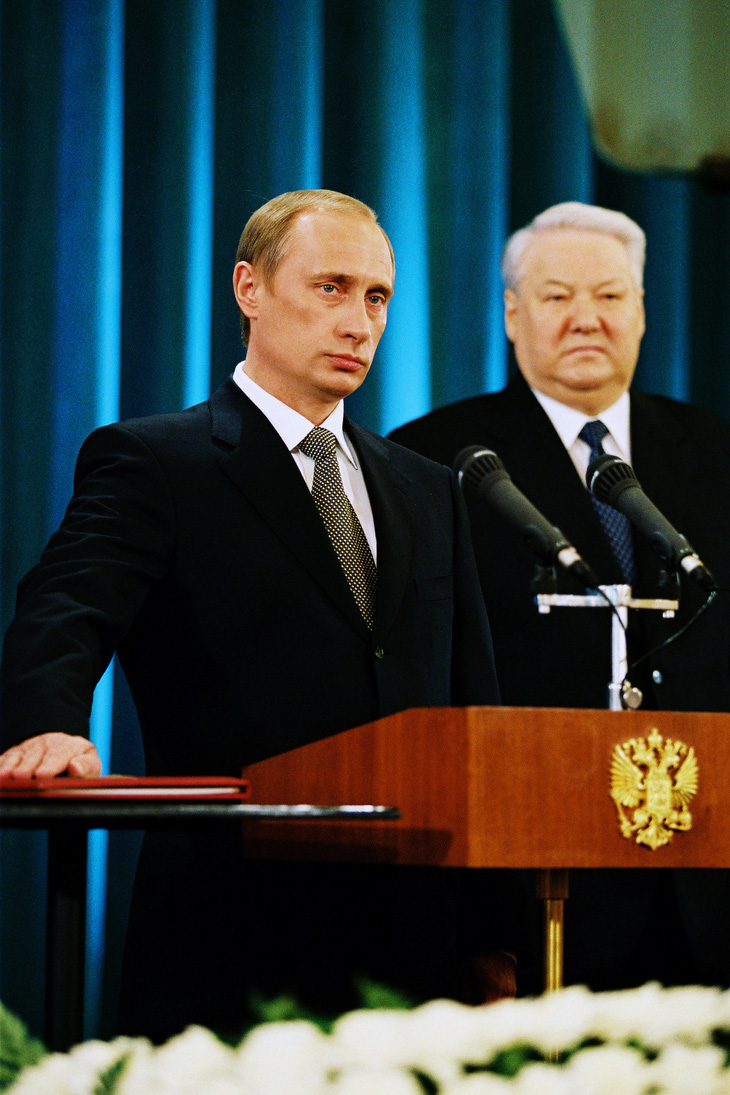 Tổng thống Putin trong lễ tuyên thệ nhậm chức năm 2000 - Ảnh: Điện Kremlin