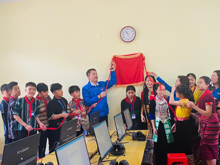 Phòng tin học điểm trường Tương Dương, Nghệ An - Ảnh: Trung tâm Thông tin nguồn lực tình nguyện Việt Nam