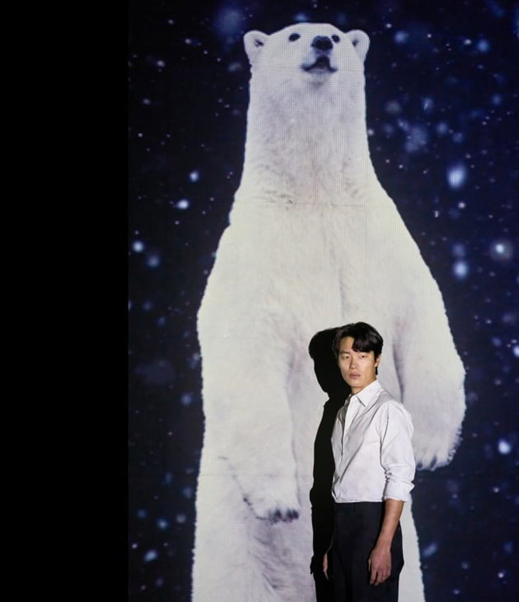 Hình ảnh của Ryu Jun Yeol trong chiến dịch quảng cáo cho Greenpeace