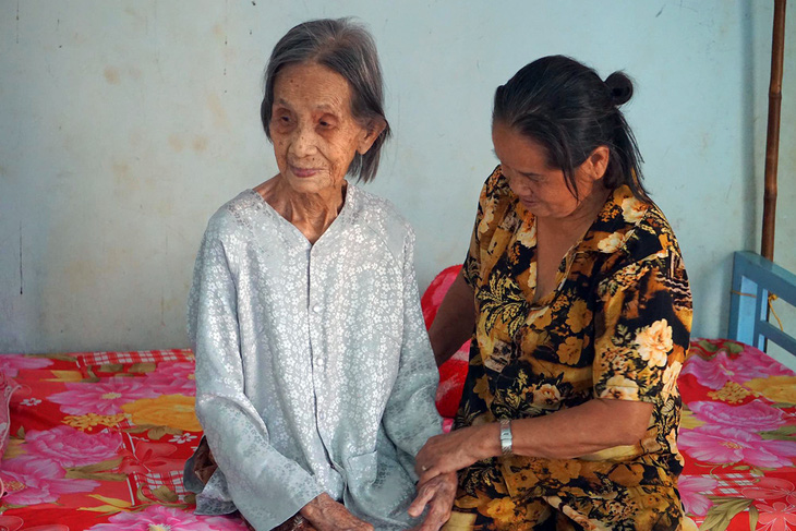 Cụ Khơng hiện sống cùng cô con gái thứ hai năm nay cũng đã 81 tuổi ở TP Long Khánh, Đồng Nai - Ảnh: BÌNH AN