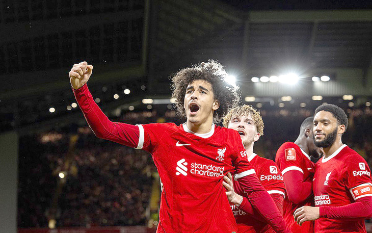 Những cầu thủ trẻ của Liverpool mang đến luồng gió thú vị - Ảnh: Reuters