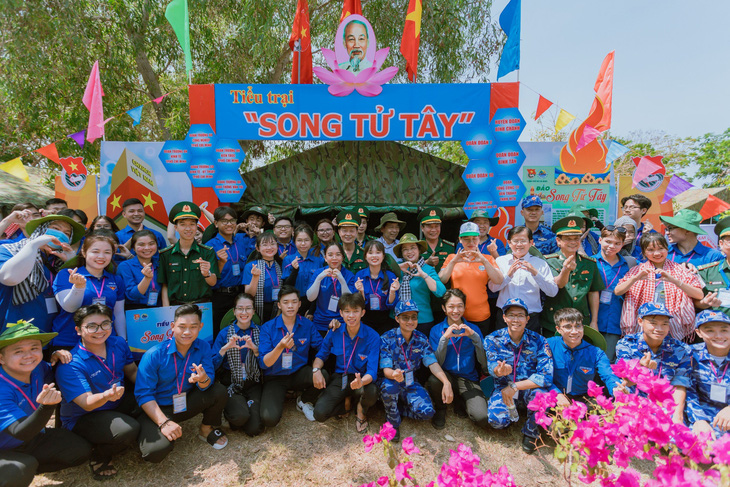 Trại sinh tiểu trại Song Tử Tây, tên một đảo trong quần đảo Trường Sa, tại hội trại "Tuổi trẻ giữ biển" 2024 - Ảnh: THÀNH ĐOÀN