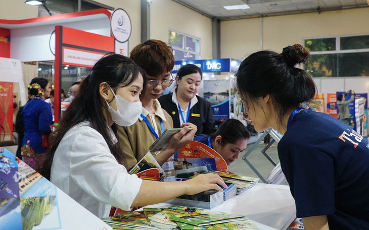 Vietnam Airlines tung 10.000 vé máy bay giá tốt tại Hội chợ du lịch quốc tế Việt Nam 2024