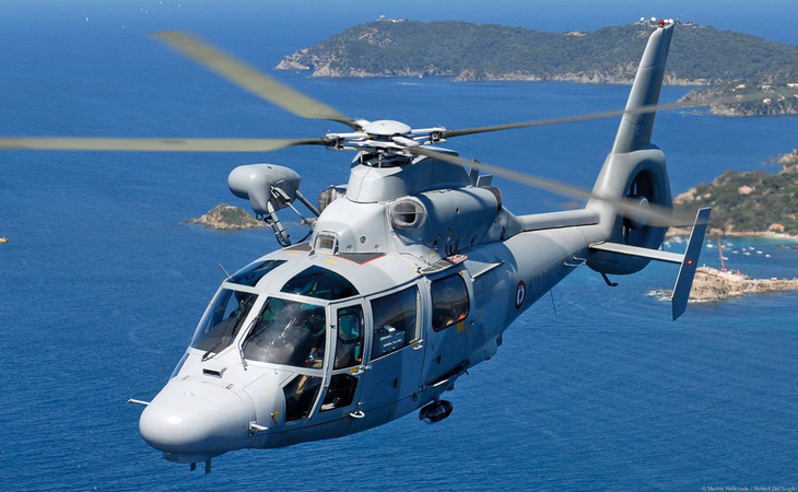 Trực thăng AS565 Panther của Hải quân Pháp được cho là đã thực hiện nhiệm vụ đánh chặn UAV Houthi trên Biển Đỏ - Ảnh: SEAFORCES.ORG